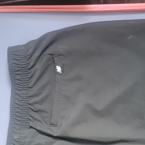 New balance 14-16 boys shorts new black white - Picture 8 of 8